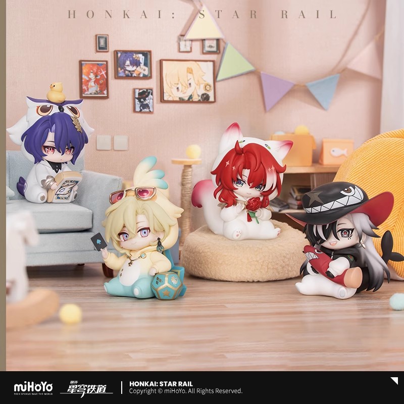 ฟิกเกอร์ตั้งโต๊ะของแท้จากเกม H - Official Merchandise Anime บทวิจารณ์และราคา